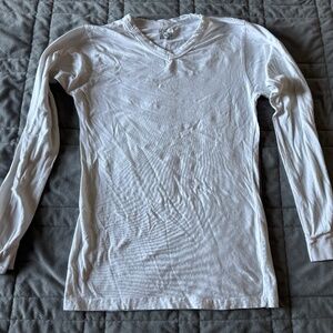 Amazon Sexy Basics White XL V-Neck Long-Sleeved Shirt